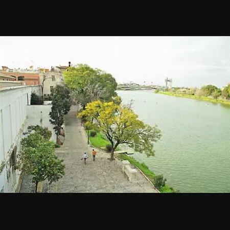 Maravilloso ático Puente De Triana *