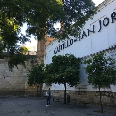 Apartamento Maravilloso ático Puente De Triana